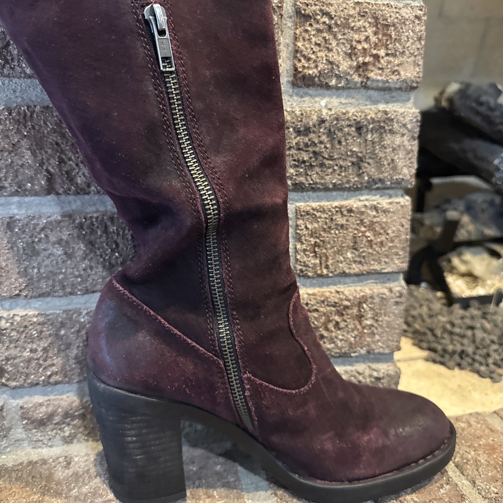 Born Over The Knee Suede Leather Block Heel Boots Women's Sz 7 Dark Red - Picture 11 of 16